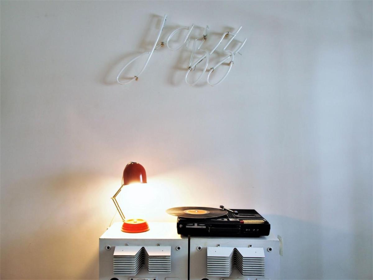 Living Lounge Hostel ลิสบอน ภายนอก รูปภาพ