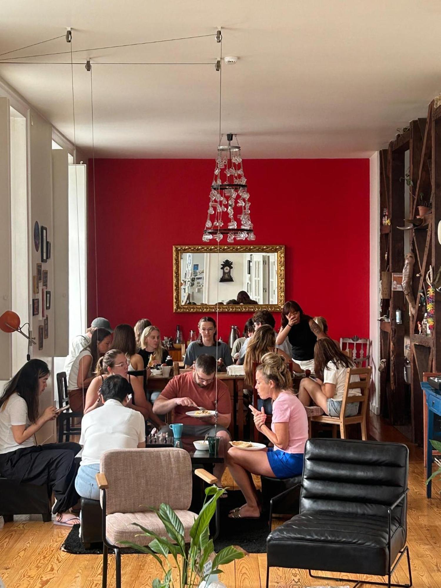 Living Lounge Hostel ลิสบอน ภายนอก รูปภาพ