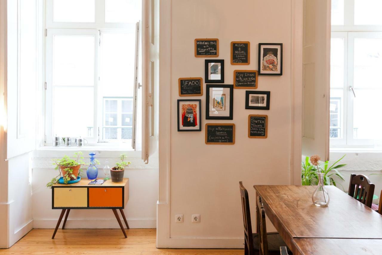 Living Lounge Hostel ลิสบอน ภายนอก รูปภาพ